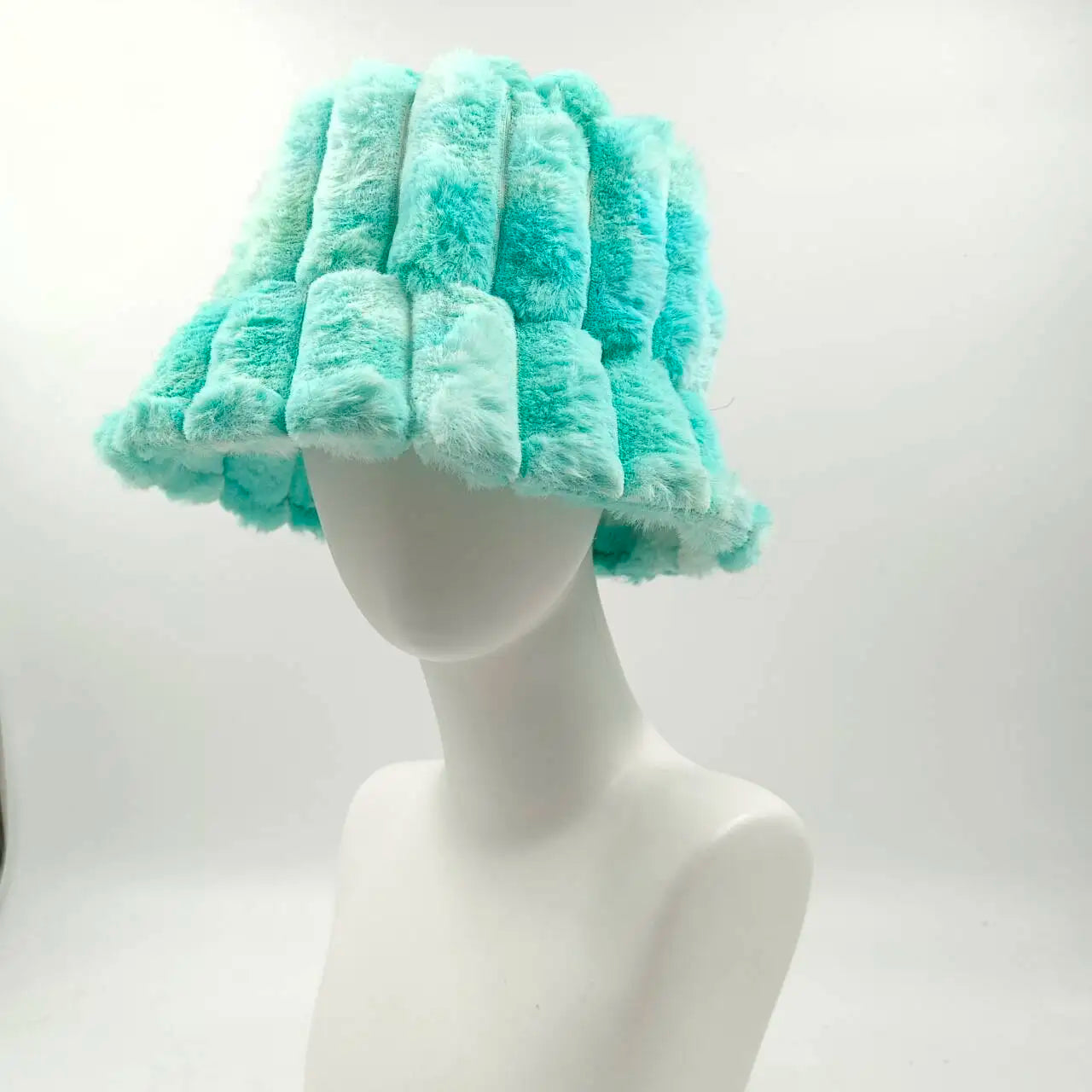 Sceb60273bfd8499e9e952eb2416bc7b4l